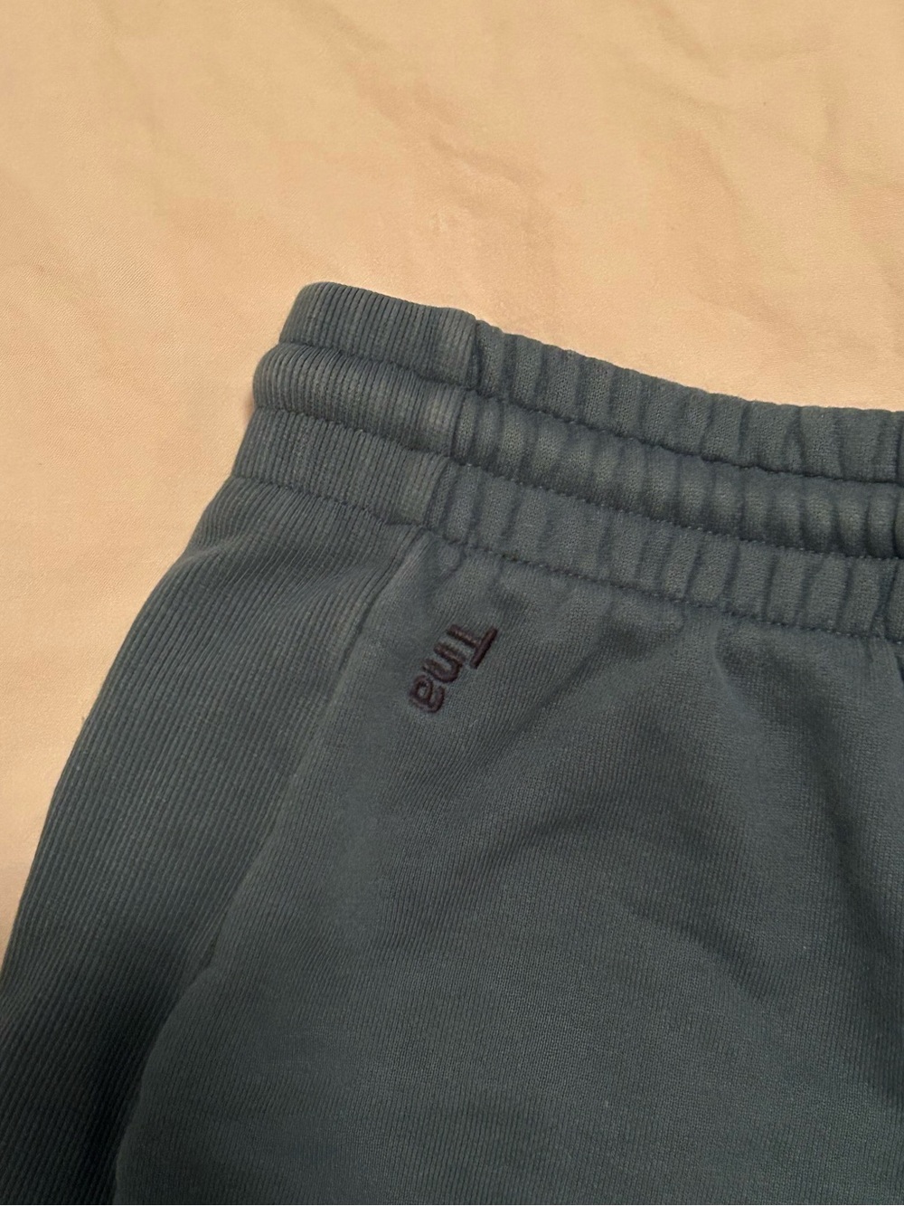 BLUE Aritzia Cozy Sweatfleece Boyfriend Mid-Thigh Short - Picture 3 of 4